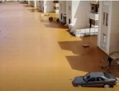 Нещо страшно става в Либия - кошмарът с наводнението продължава