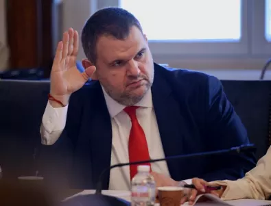 Пеевски се кандидатира за председател на ДПС, след като Доган го определи като 