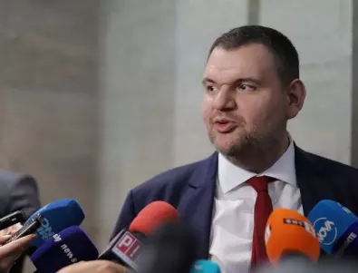 Пеевски коментира раздора между Атанасов и Борисов за службите (ВИДЕО)