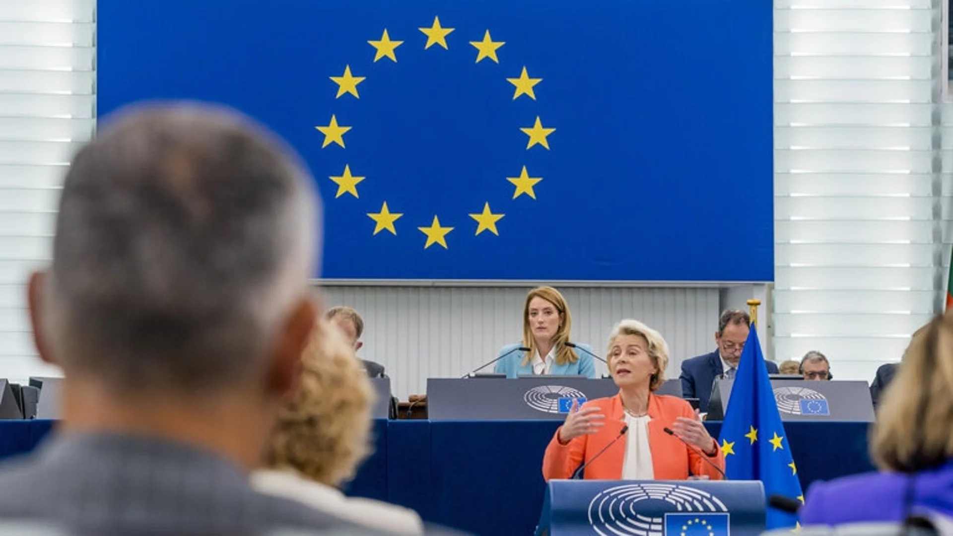 Европарламентът ще съди Еврокомисията заради 10,2 млрд. евро за Унгария
