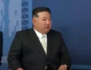 Ким Чен Ун наблюдава учение, симулиращо "ядрена контраатака" 