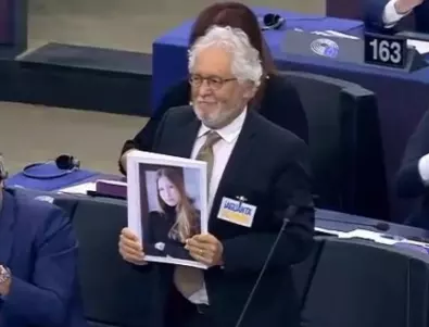 Историята на украинката Виктория Амелина изправи на крака евродепутатите (ВИДЕО)