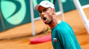 Димитър Кузманов осъществи пълен обрат срещу французин, върза му и "геврек" за място на 1/8-финалите