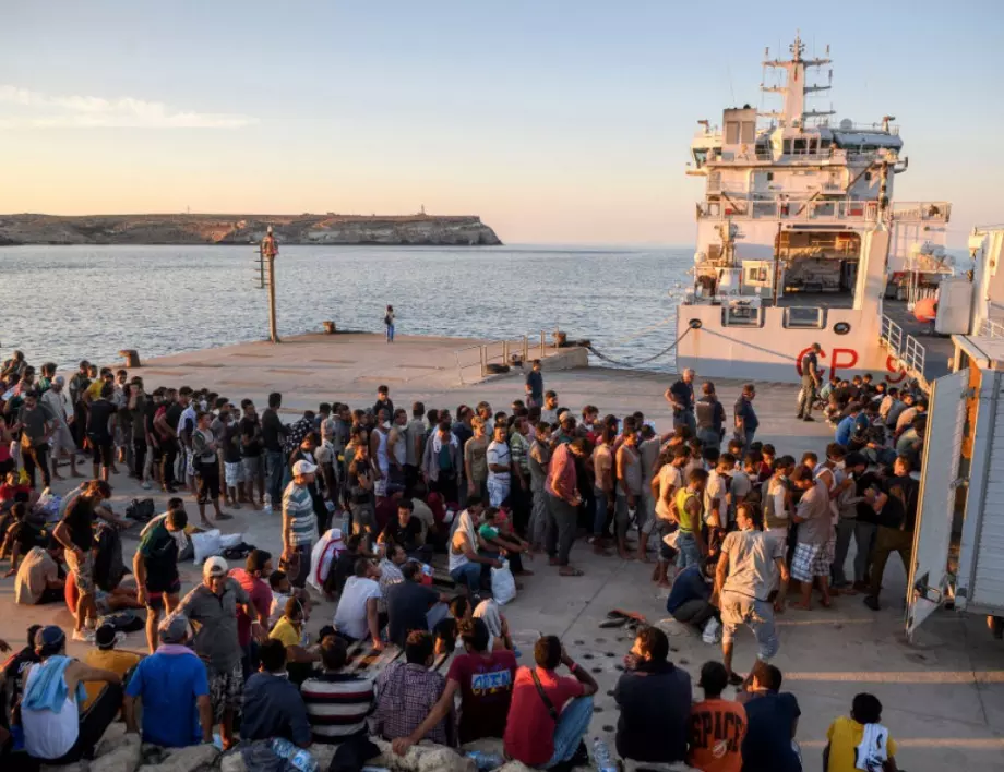 Кипър мисли как да се справи с миграционната криза