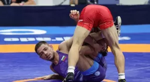 След като първо тушира българина: Японец прати Вангелов на репешажите на Световното първенство по борба