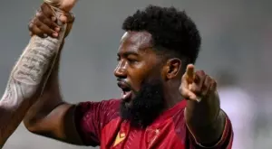 {{ otherArticle[0].article.title }}