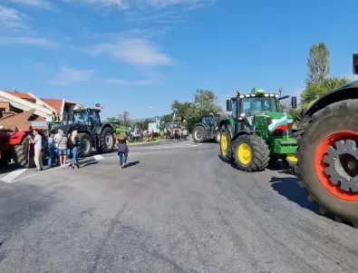 Протест: Зърнопроизводителите ще блокират държавата (КАРТА)