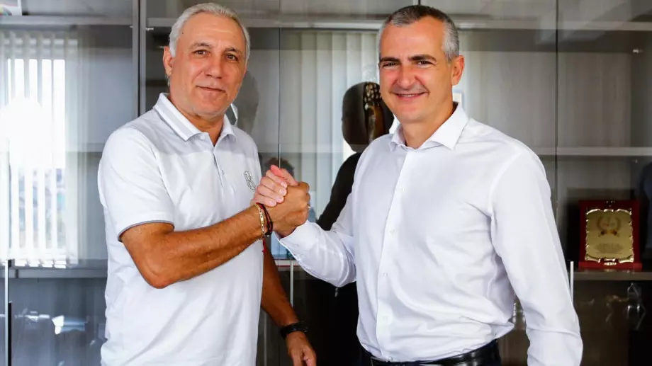 Двама министри, две легенди и един кмет се нагърбват да спасяват спорта в Етрополе