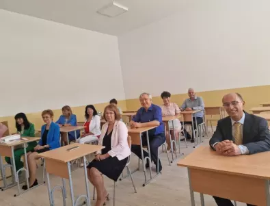 Училище в Казанлък се похвали с нов корпус