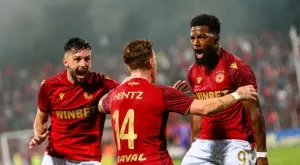 {{ otherArticle[0].article.title }}