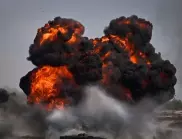 Теч на петролопровод и пожар в Украйна, има ранени и след ракетен удар (ВИДЕО)
