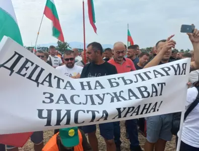 Ако не се разберат с правителството: 800 трактора тръгват към София