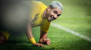 {{ otherArticle[0].article.title }}