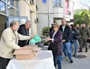 100 знамена безплатно, раздава община Асеновград отново