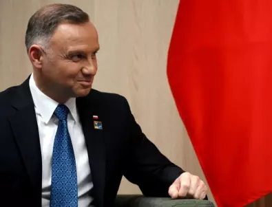 Полският президент ще помилва двамата депутати, които са в затвора