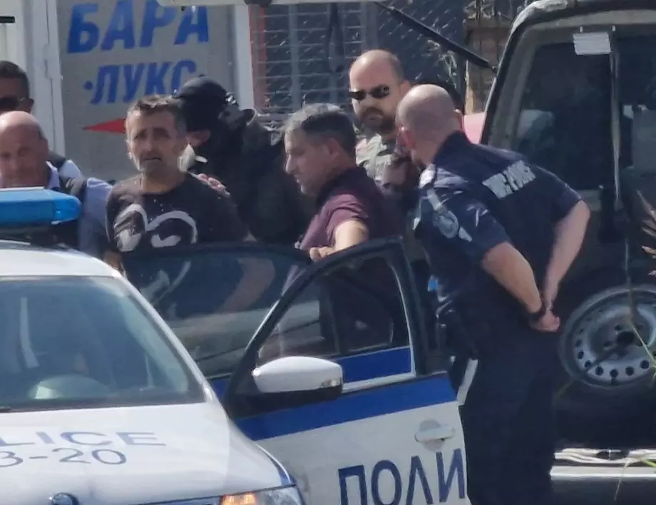 Съдът остави в ареста барикадиралия се в Стара Загора