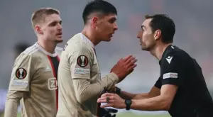 Аякс и Марсилия имаха предпоставките за успех, но защитите им ги провалиха (ВИДЕО)