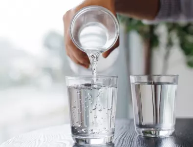 Трябва ли да се пие вода сутрин - лекар разкри истината