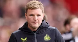 Удар по амбициите на Нюкасъл: Еди Хау губи основен футболист до края на годината