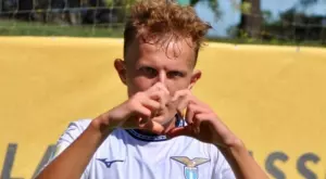 {{ otherArticle[0].article.title }}