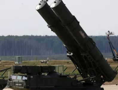 Лойд Остин: България ще даде на Украйна компоненти за ракетите С-300