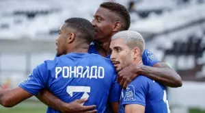 Разследване: В Левски търсят виновника за многото контузии