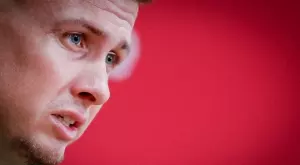 {{ otherArticle[0].article.title }}