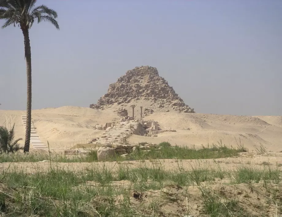 В пирамидата на фараона Сахуре са открити "тайни помещения"