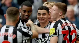 Нюкасъл и Уест Хям бият, Евертън се издъни срещу новак