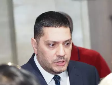 Депутат от ГЕРБ критикува Тагарев: Не се изпълняват решенията за военна помощ на Украйна (ВИДЕО)