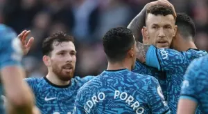 Обратно към корените: Контузен в Тотнъм пред завръщане у дома?