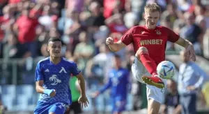 {{ otherArticle[0].article.title }}