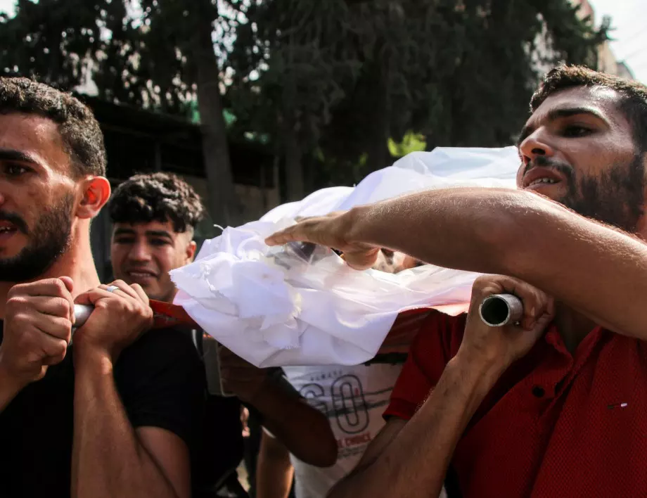 Кадри показват как йорданци тръгват да помагат на "Хамас" (ВИДЕО)