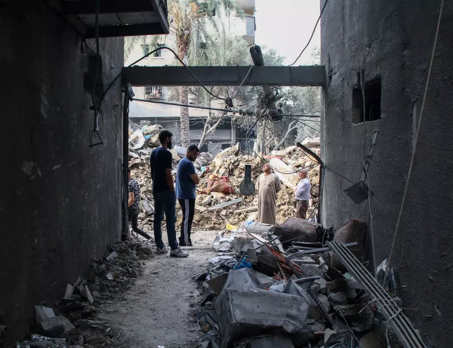 Използват гражданите като щит: "Хамас" разполага позиции върху цивилни домове в Газа