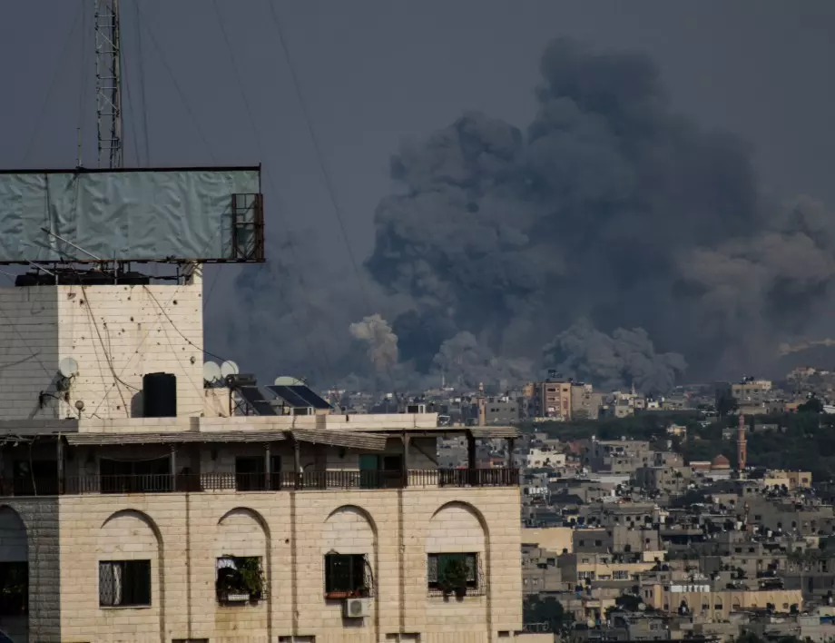 "Хамас" изстреля стотици ракети в невиждана атака срещу Ашкелон (ВИДЕО)