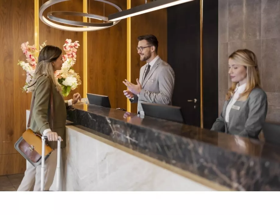 Оборотите на хотели и ресторанти подкрепят индекса на бизнес услугите у нас