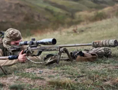 Смъртоносен изстрел от снайперист: Украйна претендира за нов световен рекорд (ВИДЕО)
