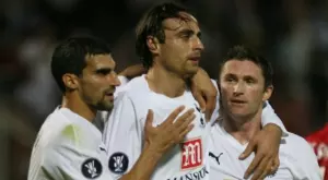 Легенда на Висшата лига, играла с Димитър Бербатов, едва се спаси от хаоса в Израел