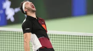 {{ otherArticle[0].article.title }}