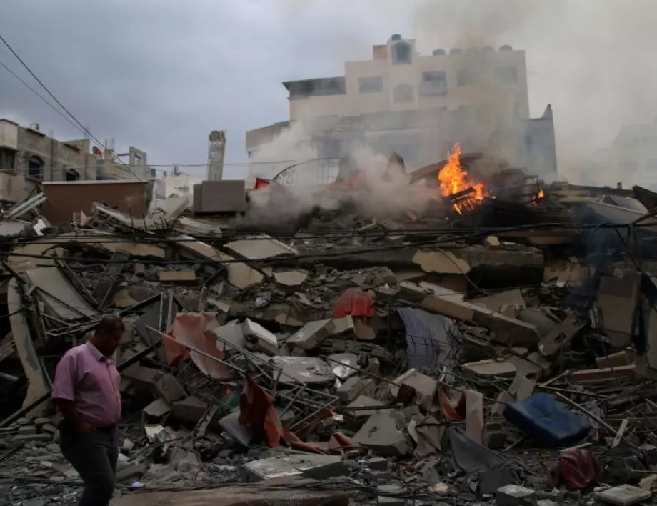 Служител на "Хамас": Ще хвърлим оръжията, ако има решение за две държави