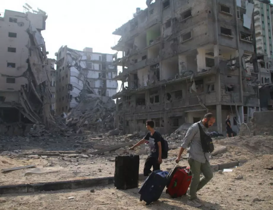 Израел засилва бомбардировките над Газа (ВИДЕО)