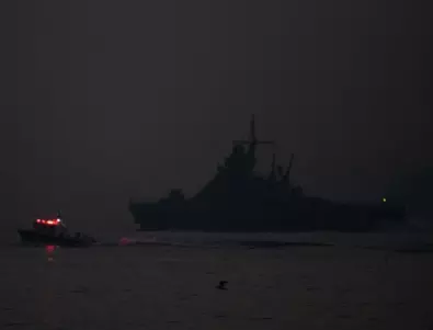 Неофициално: Втори руски военен кораб е потопен след ракетна атака на Украйна в Крим