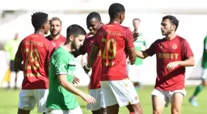 {{ otherArticle[0].article.title }}