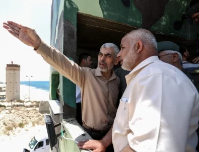 Коментар №3 на седмицата: Хамас и занаятчиите на статуса: Да вникнеш в темата за три дни