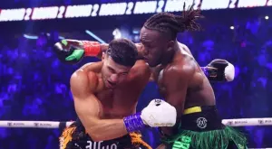 Зрелище в Манчестър: Томи Фюри и Логан Пол затвориха устите на "досадните" си опоненти (ВИДЕО)