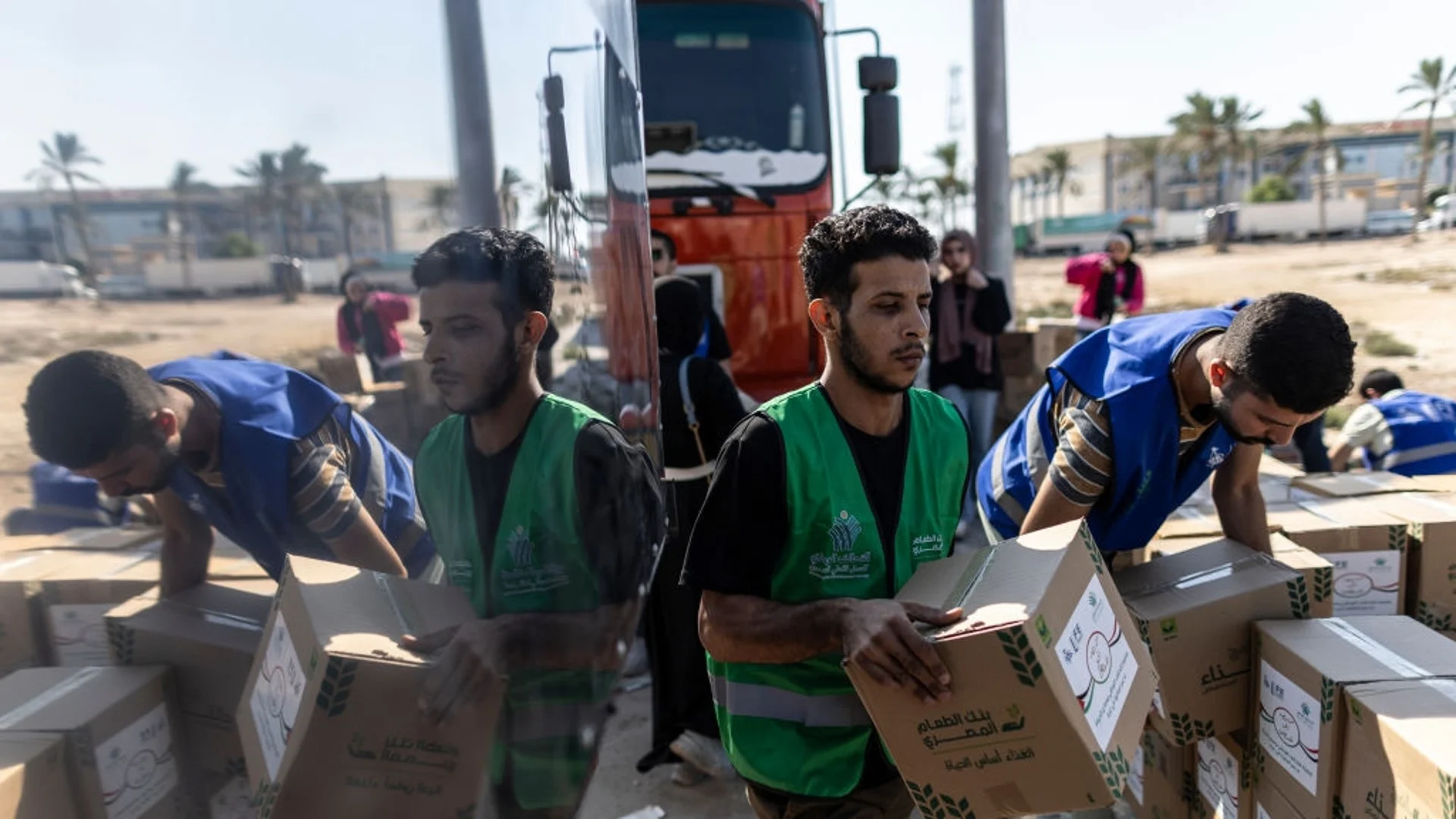 Израел разреши доставките на брашно за Ивицата Газа