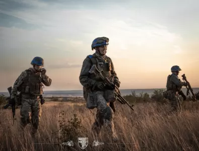 Руснаци, жадуващи да победят Путин, се бият за Украйна: Историята на батальон 
