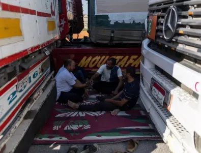 САЩ убедили Израел да пуска по 100 камиона с хуманитарна помощ на ден в Газа