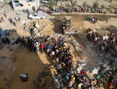 Не стигат линейките: Извозват телата в Газа на вързоп върху колите (ВИДЕО)