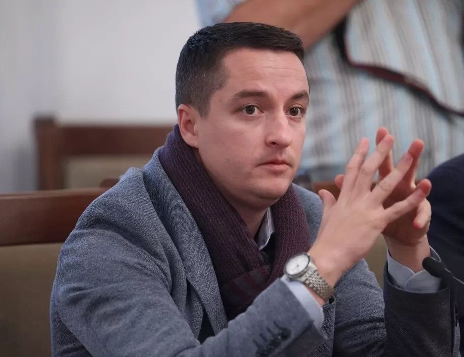 Явор Божанков с коментар за инцидента, при който синът му простреля дете